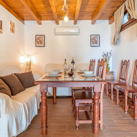 Stunning In With Wifi Holiday home